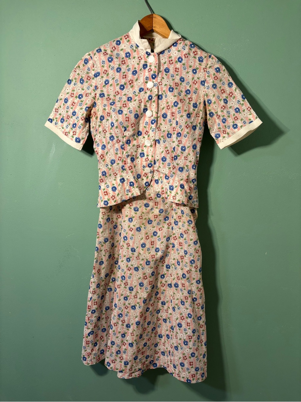 Vintage 1930’s Woman’s Floral Print Dress with Jacket